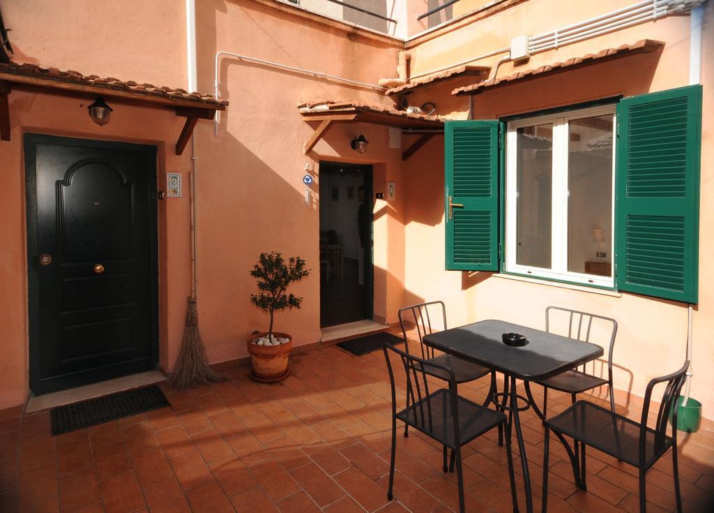 Green Apartments Rome Room photo
